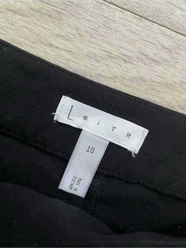 Leith Black Wrap Skort - Image 2