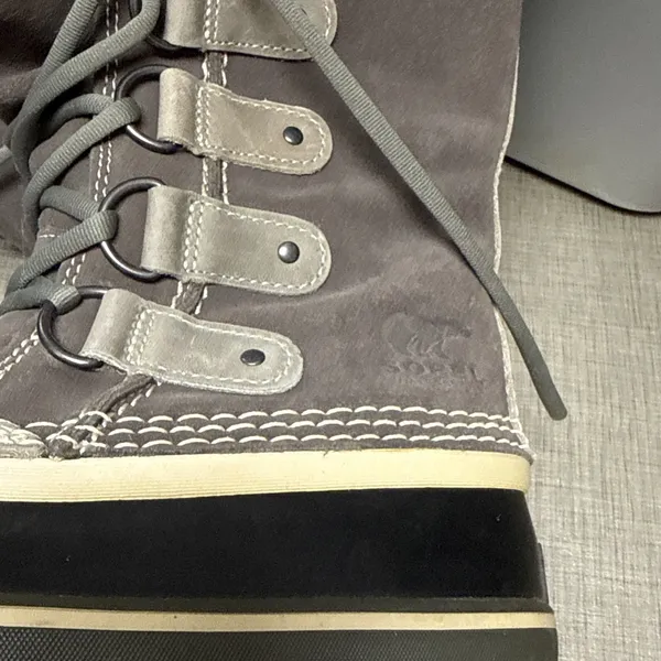 Sorel Joan of Arctic Gray Leather Winter Boots 7 /38 Eu Faux Fur‎ Warn - Image 5