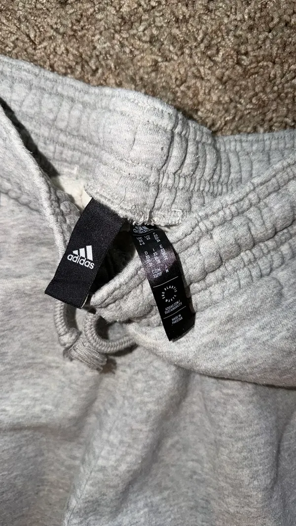 Adidas sweatpants - Image 2
