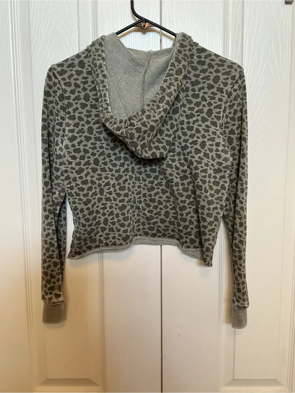 Athleta Cropped Olive Green Leopard-Print Hoodie - Image 5
