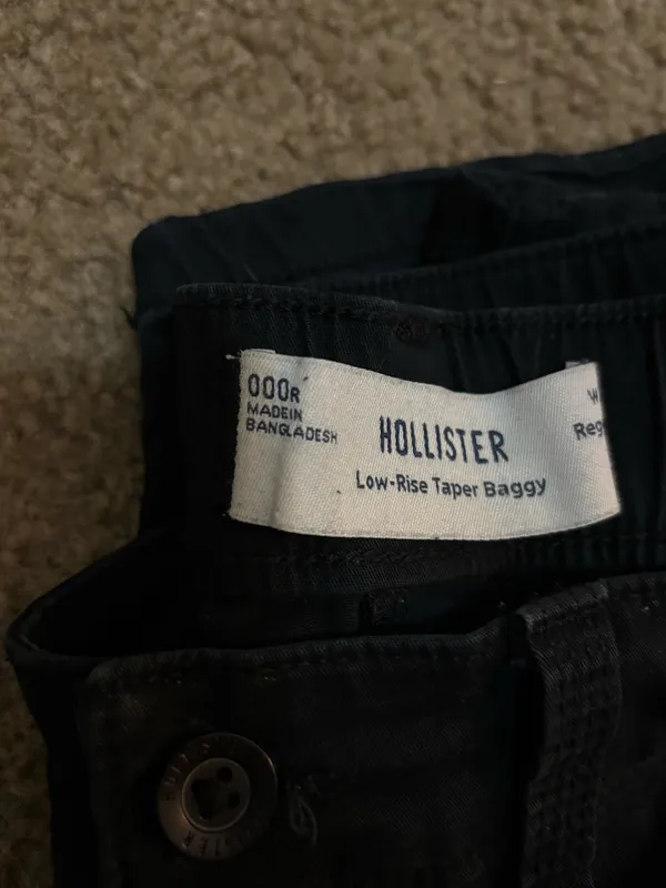Hollister Low-Rise Taper Baggy Cargo Pants - Image 5