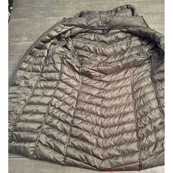 32 Degrees Women's Heat Ultralite Packable Down Hooded Puffer Jacket Size Medium - Image 11