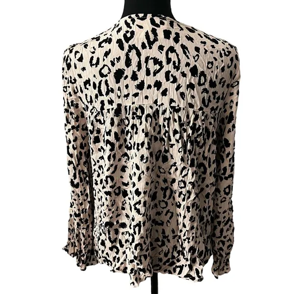 Savanna Jane Leopard Embroidered Bell Sleeve Top Medium Women’s Cream - Image 3