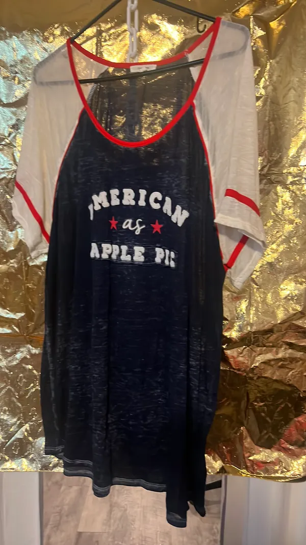 Women’s T-shirt - Image 2