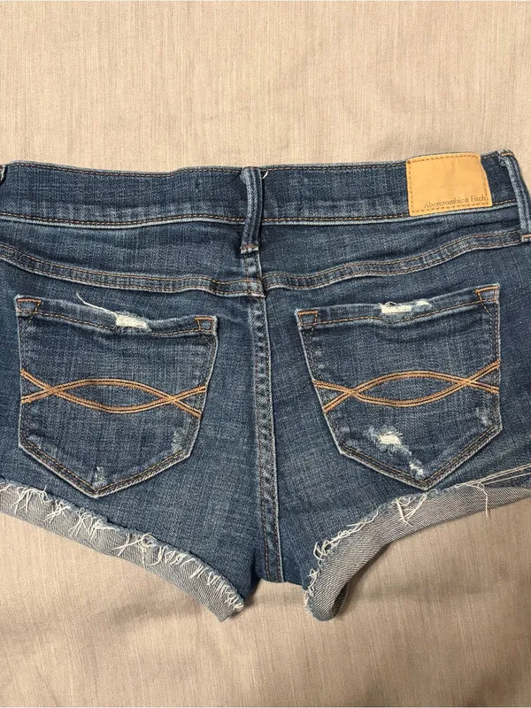 Abercrombie & Fitch 4 Low Rise Dark Wash Distressed Denim Cuffed Shorts - Image 6