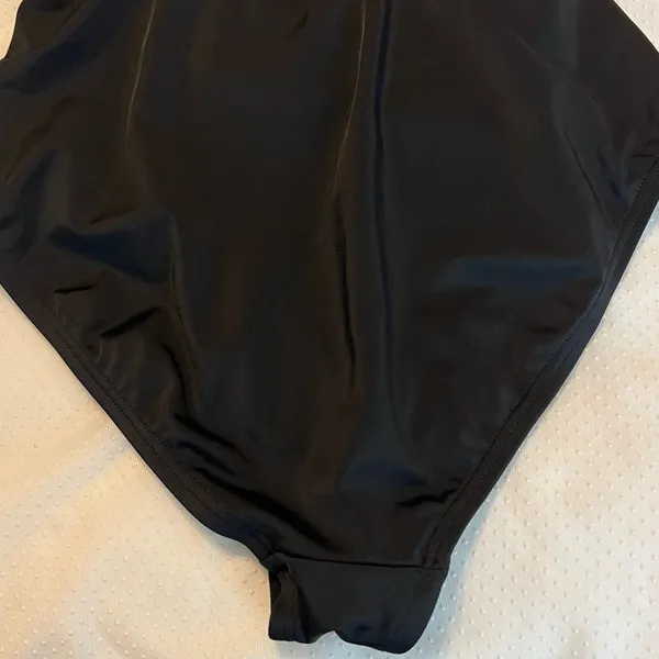 Swimsuits for All One Piece Cut Out Black Swimsuit Women’s Sz 12 Underwire Cups - Image 7