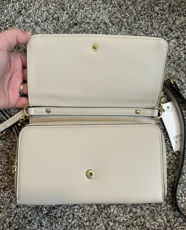 Clutch - Image 2