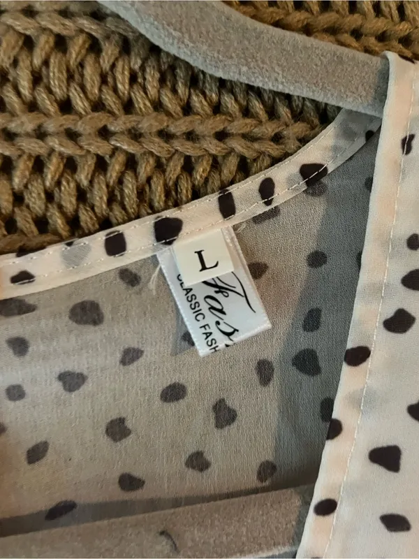Classic Cream Wrap Dress with Black Dot Pattern Size L - Image 2