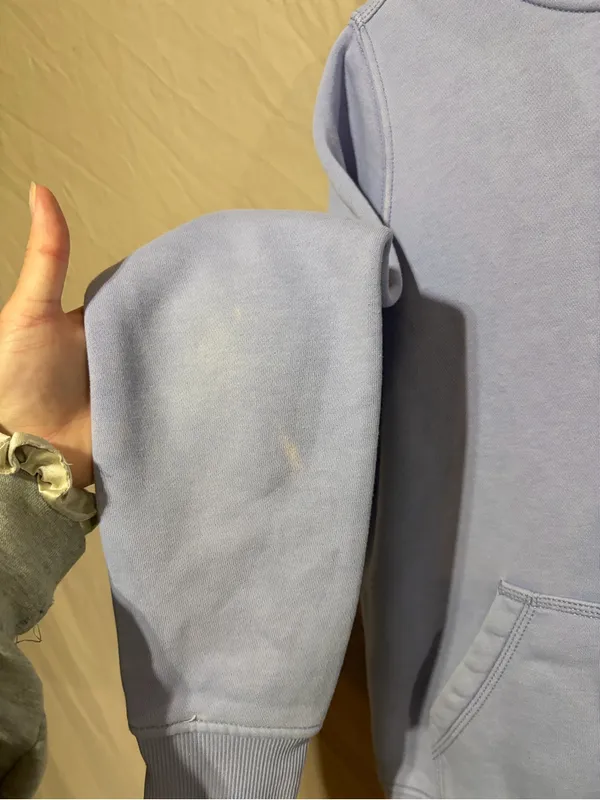 Carhartt sweatshirt - Image 2