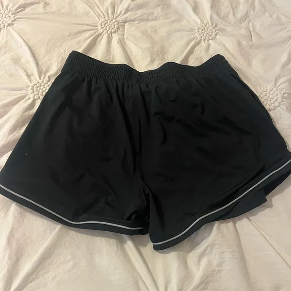 Under Armour Black Athletic Shorts - Image 3