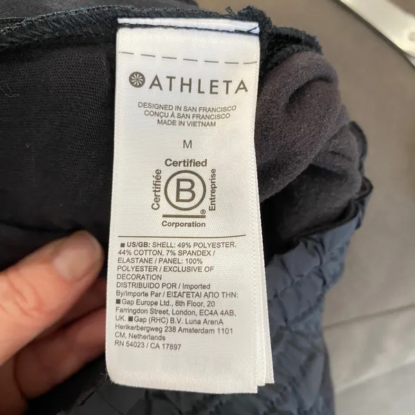 Athleta Triumph Hybrid Wide Crop Black Pants Size‎ M #533711 - Image 9