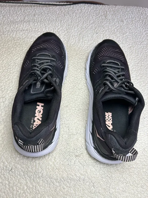 Hoka Black Running Shoes with Pale Pink Logo women’s size 8.5 - Image 4