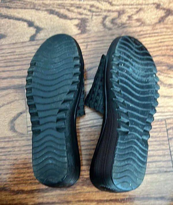 sandals - Image 4