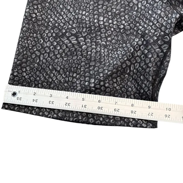 Nike DriFit Women’s Patterned Athletic Shorts Black Gray White L - Image 6