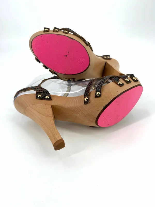 Betsey Johnson VTG platform wooden brown textured faux-snakeskin sandal heel - Image 5
