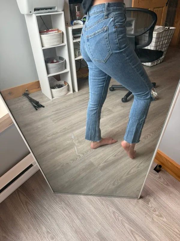 Abercrombie & Fitch The 90’s Slim Straight Ultra High Rise Curve Love Jeans 24 - Image 14