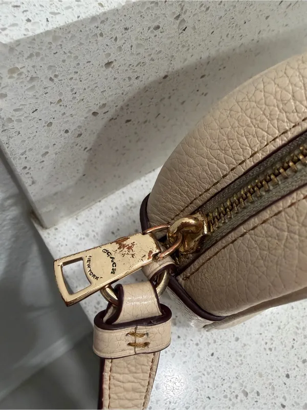 COACH X Peanuts Mini Jamie Camera Bag With Snoopy Cuddle Motif Ivory CF249 - Image 5