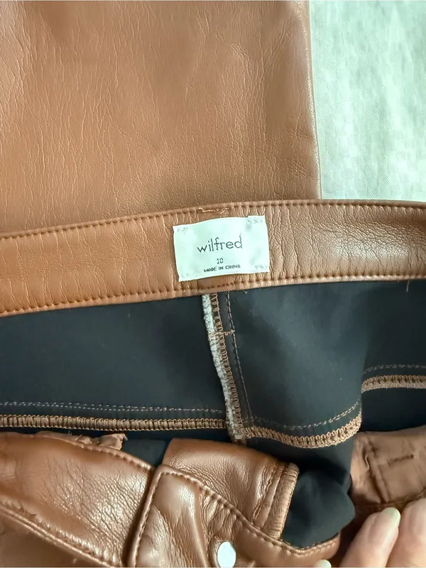 Aritzia Melina Faux Leather Pants - Image 5
