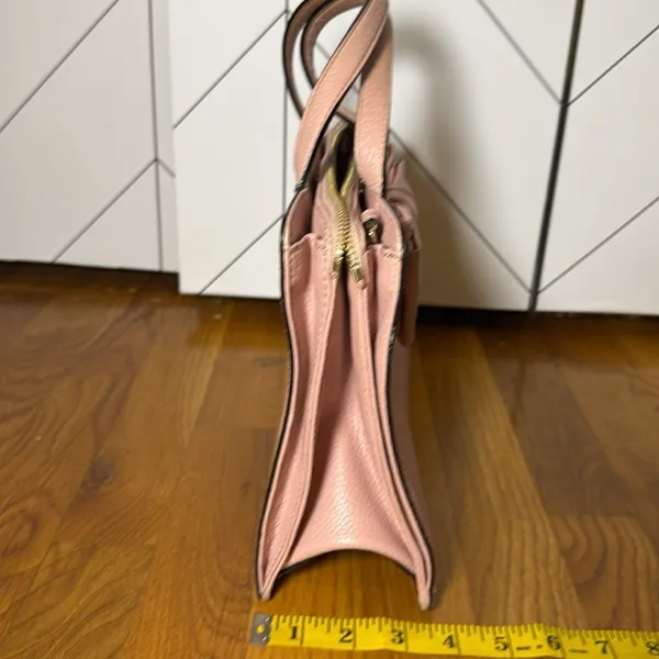 Kate Spade Light Pink Leather Bow Zipper Closure Handle Pockets Hand Bag Purse - Image 3
