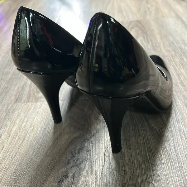 Fergalicious Black Heels Size 7.5 - Image 10