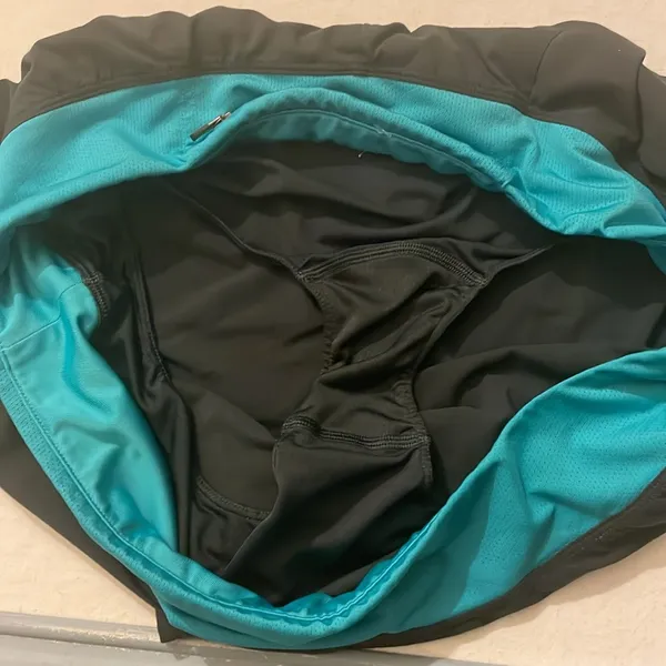 North Face running shorts size Large Blue - Image 4