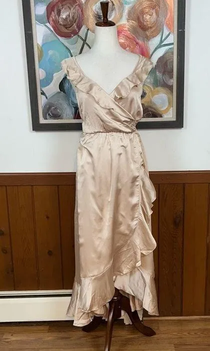 Elegant New Show Me Your Mumu Samantha Luxe Satin Ruffle Dress! - Image 3
