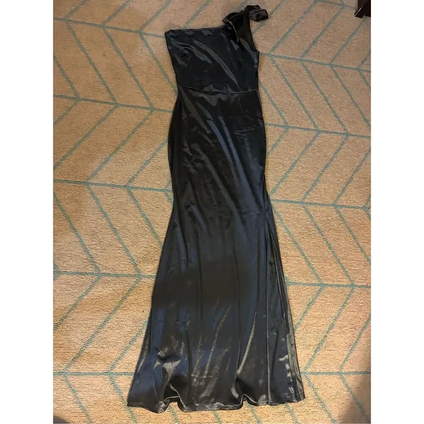 NEW Black Satin 1 Shoulder Long Sleeve High Slit Maxi Dress M - Image 5