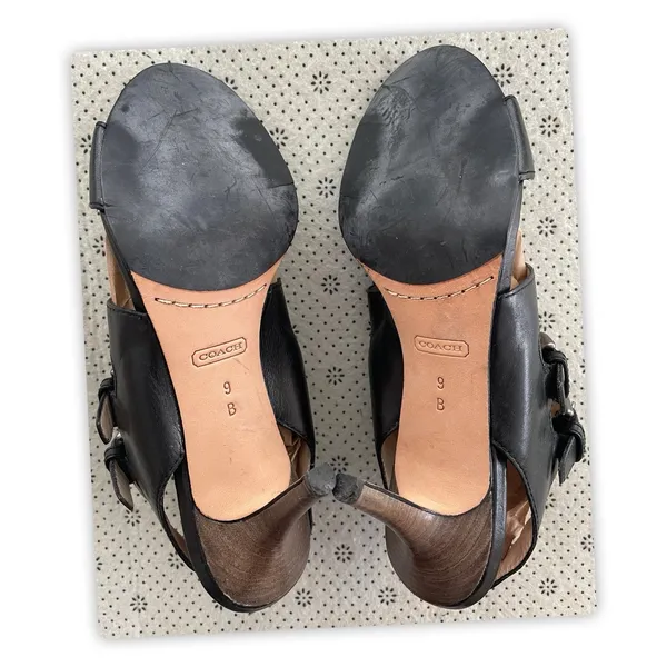 Coach‎ Strappy Heel Sandals Size: 9B, Flaws On Outsole - Image 6
