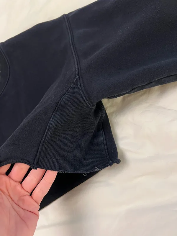 Aritzia TNA cropped sweatshirt - Image 7