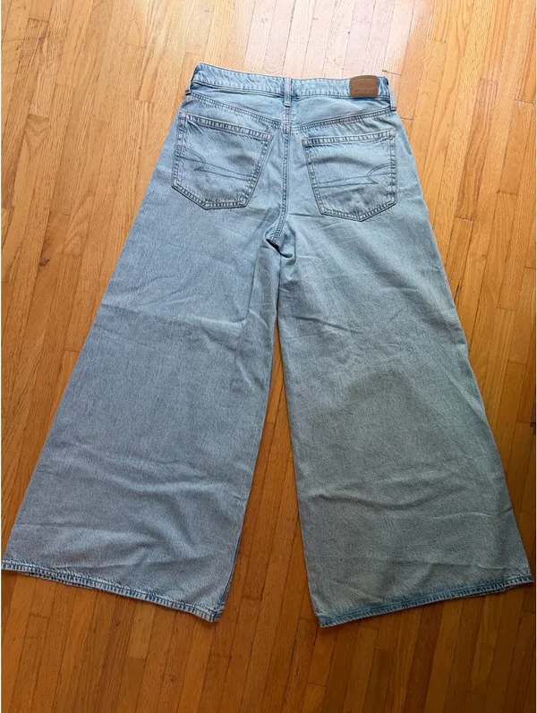 American Eagle Jeans - Image 2