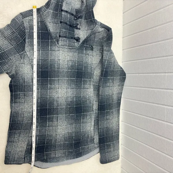 The North Face Women's Plaid Fleece‎ Pullover Cowl Blue and gray Hoodie Size S - Image 11