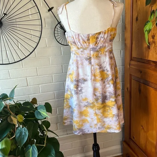 ASTR THE LABEL yellow tie dye mini dress size M EUC summer party - Image 7