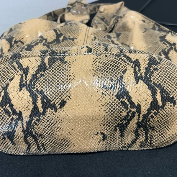 MELIE BIANCO CHIC Snakeskin Tote Bag-really cute-bow on front - Image 10
