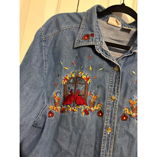 Bobbie Brooks Vintage‎ Denim Shirt Cottagecore Blue Embroidered Cardinal XL - Image 3