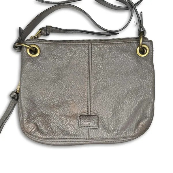 Fossil Purse Crossbody Grey Pebbled Leather‎ Purse Adjustable Strap Zip Pockets - Image 3