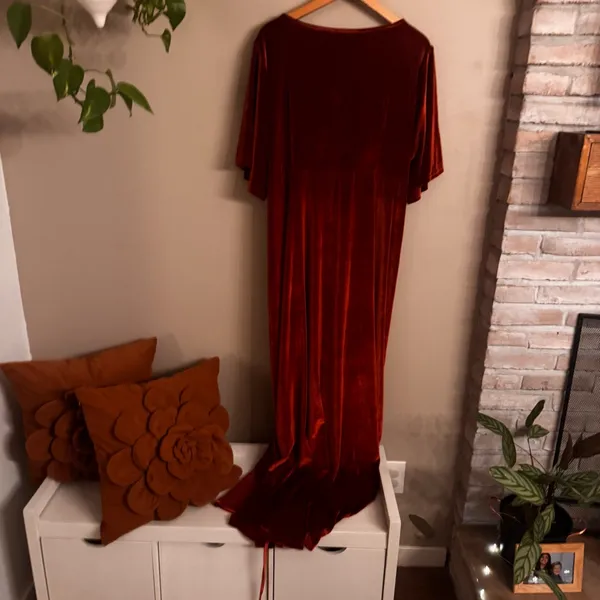 BALTIC BORN Meghan Velvet‎ Wrap Maxi Dress - Image 4