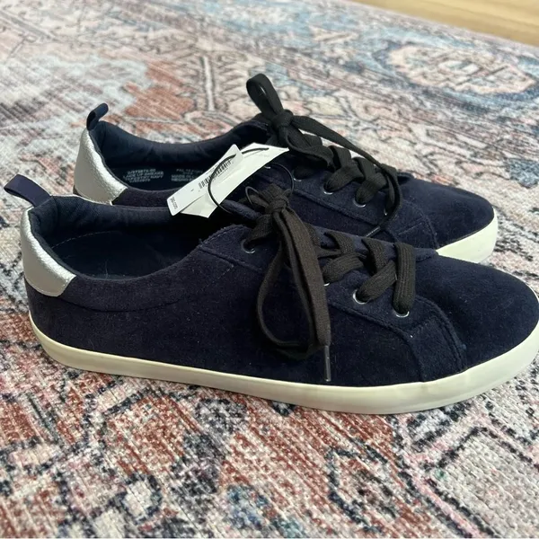 NWT Gap Navy Faux Suede Sneakers Size 9 Women’s Casual Shoes - Image 3