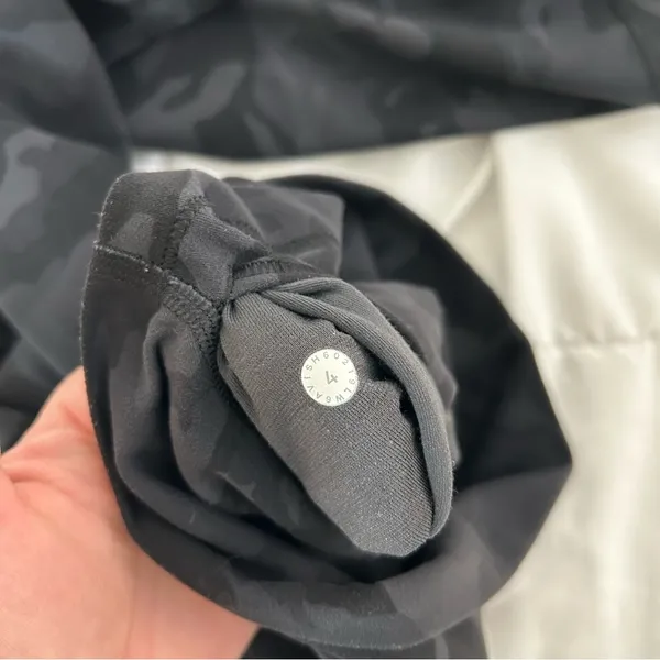 Lululemon Align Crop *21" Incognito Camo Multi Grey 4 - Image 12
