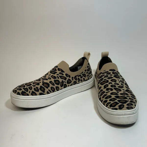 Vintage Reebok Women’s Y2K Size 7 Tan and Black Slip-On Shoes - Image 3