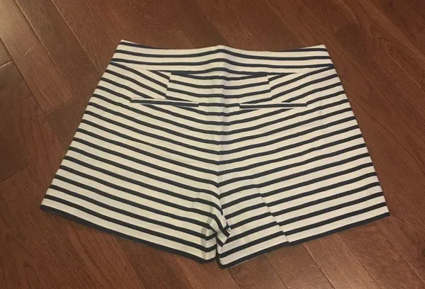 NWT J. Crew Nautical Navy Striped Shorts Sz4 - Image 2