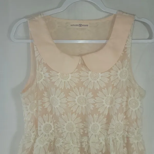 Altar'd State Peach Daisy Lace Mini Dress Peter Pan Collar Size M Boho Romantic - Image 4