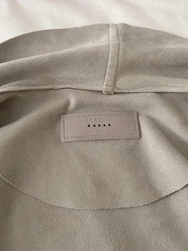 BlankNYC Grey Suede Jacket - Image 4