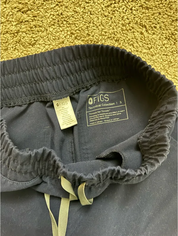 FIGS Zamora Jogger Scrub Pants - Image 2