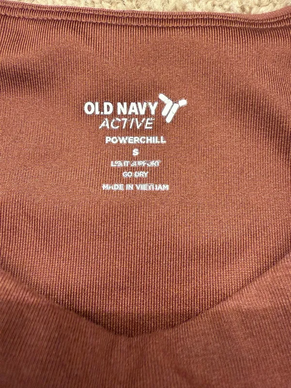 Old Navy Active Top Powerchill Tank - Image 2