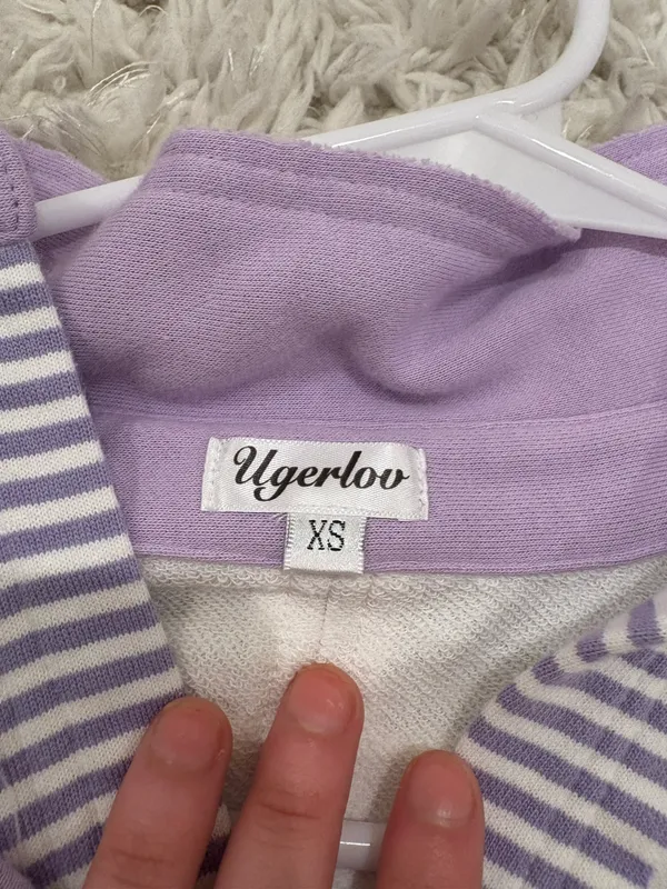 Pullover / Hoodie Multiple Size XS - Image 3