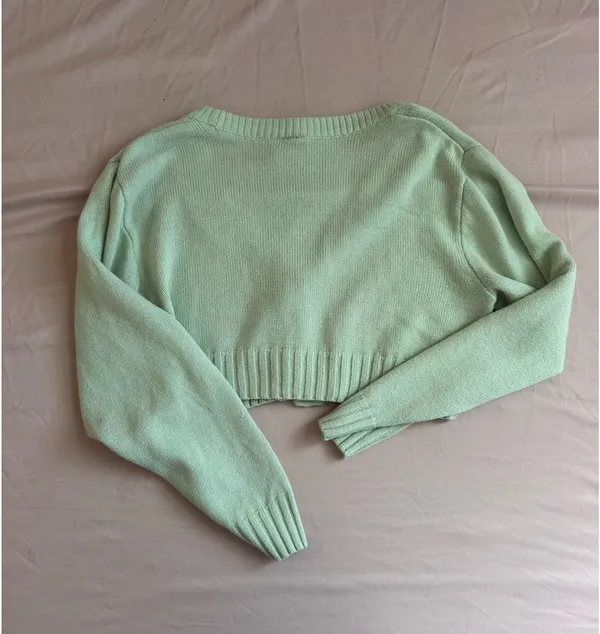 H&M Sweater Cropped Knit Green - Image 3