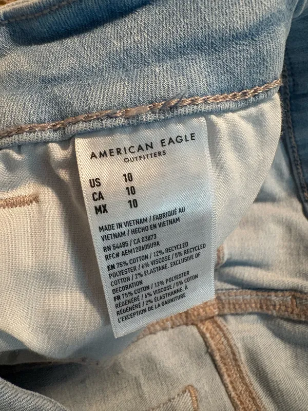 American Eagle Shorts - Image 4