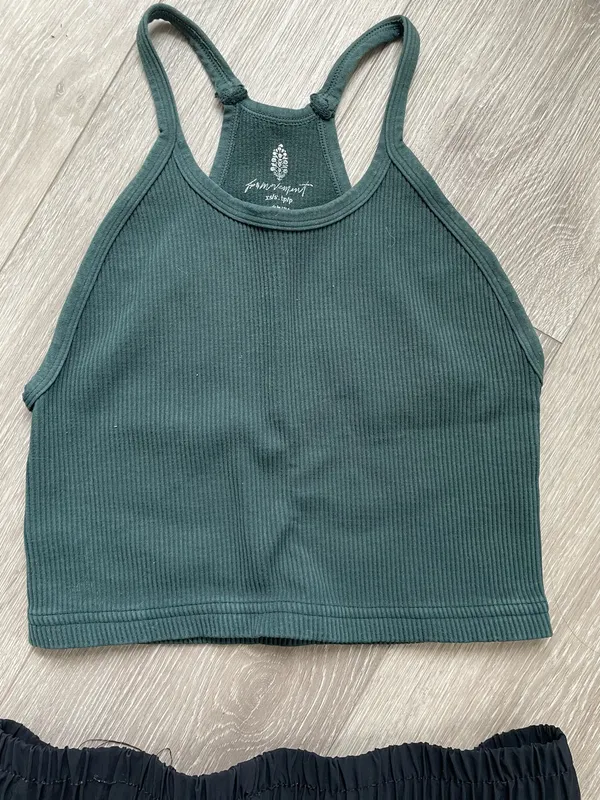 Free people shorts and tank set - Image 4