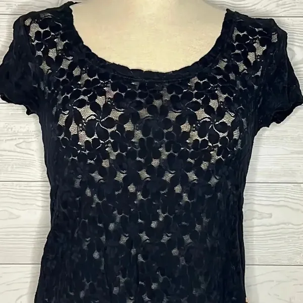 Hollister black short sleeve top with lace front Size XS Y2K preppy - Image 2