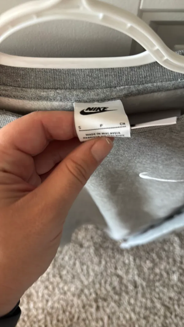 Men’s Nike Sweatshirt grey  - Image 3